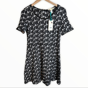 NWT Yumi Black And Gray Floral Short Sleeve Fit‎ And Flare Dress Size 8/10